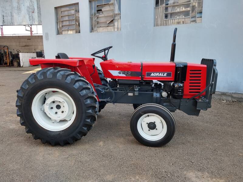 TRATOR AGRALE 4300 (DIE-2291) - VENDIDO